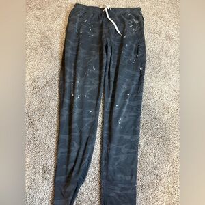 Vuori Black Camo Jogger Sweatpants with Drawstring
